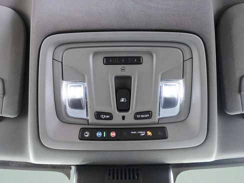 Used 2024 GMC Sierra 1500 Elevation w/ Elevation Premium Package AWD/4WD image 17