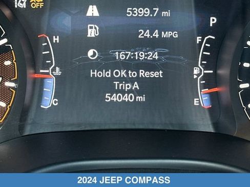 Used 2024 Jeep Compass Trailhawk AWD/4WD image 28