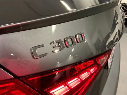 Used 2025 Mercedes-Benz C 300 Sedan image 30