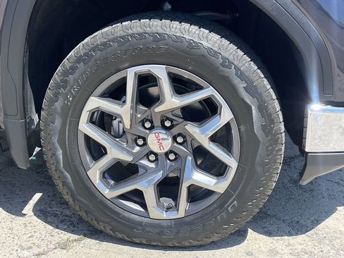 Used 2023 GMC Sierra 1500 SLT w/ SLT Premium Package AWD/4WD image 32