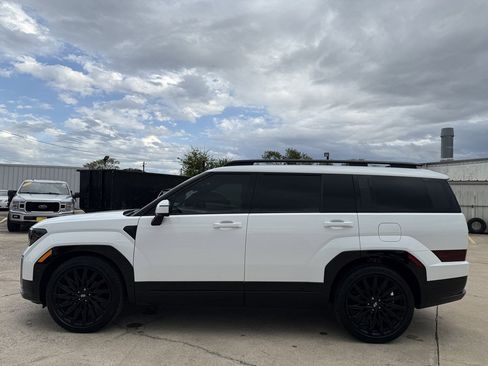 Used 2025 Hyundai Santa Fe Calligraphy image 3