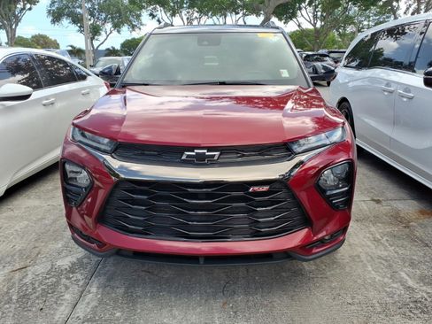 Used 2021 Chevrolet TrailBlazer RS w/ Sun and Liftgate Package image 2