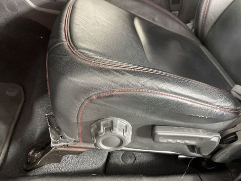 Used 2018 Jeep Wrangler Unlimited Sport S image 24