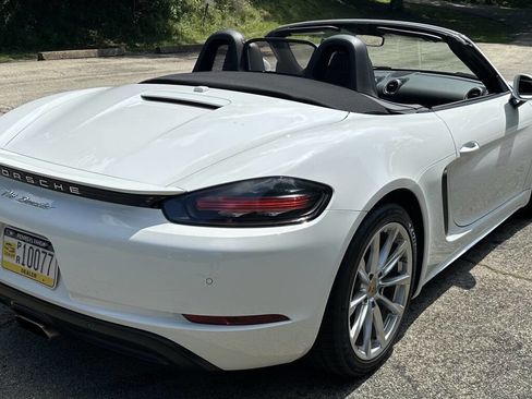 Used 2018 Porsche 718 Boxster image 20