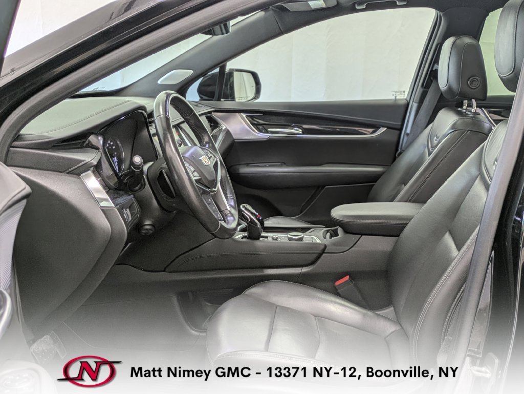 Used 2020 Cadillac XT5 Premium Luxury FWD image 5