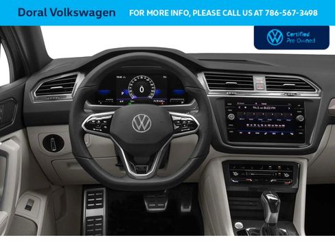 Used 2023 Volkswagen Tiguan SE R-Line image 4