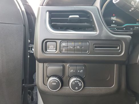 Used 2024 Chevrolet Tahoe LT RWD image 28