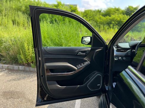 Used 2019 Chevrolet Tahoe LT image 33