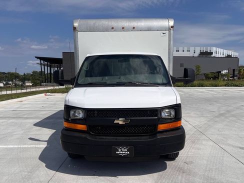 Used 2014 Chevrolet Express 3500 RWD image 6