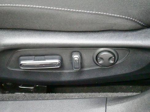 Used 2025 Honda Accord SE image 13