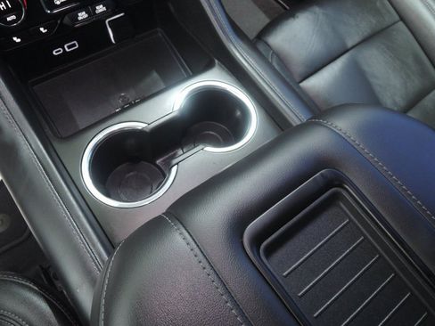 Used 2024 Chevrolet Tahoe LT w/ Luxury Package image 20