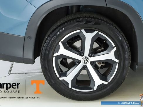Used 2025 Volkswagen Tiguan SE FWD image 51