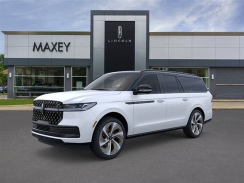 New 2026 Lincoln Navigator L Black Label w/ Black Label Special Edition AWD/4WD image 24