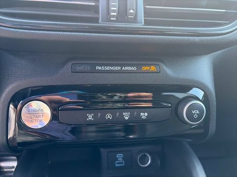 Used 2023 Ford Escape ST-Line w/ Tech Pack #1 FWD image 21