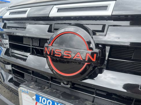 Used 2025 Nissan Rogue SV AWD/4WD image 28