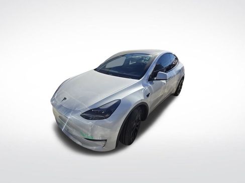 Used 2021 Tesla Model Y Performance image 2