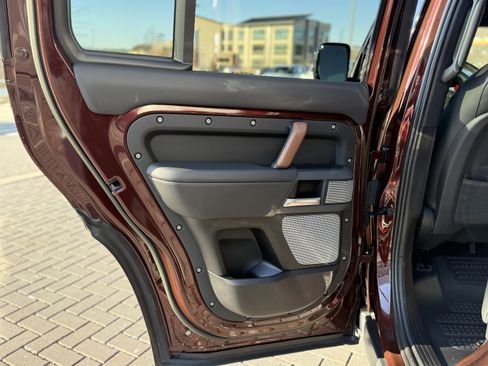 Certified 2024 Land Rover Defender 130 X-Dynamic SE image 14