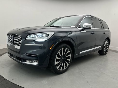 Used 2021 Lincoln Aviator Black Label Grand Touring w/ Class IV Trailer Tow Package image 2