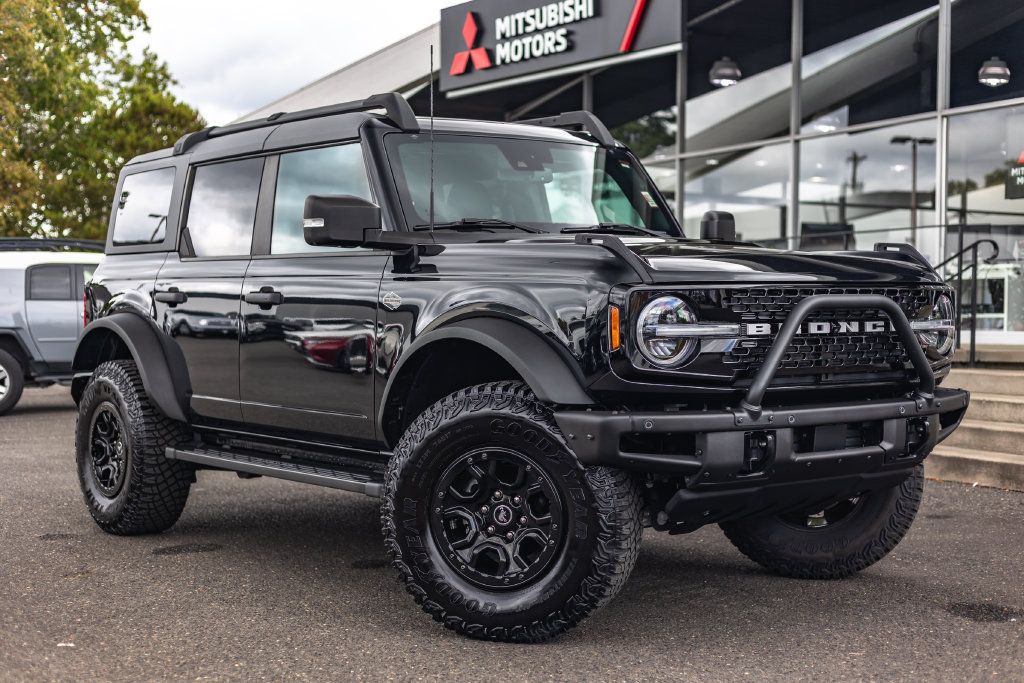 Used 2022 Ford Bronco Wildtrak AWD/4WD image 1