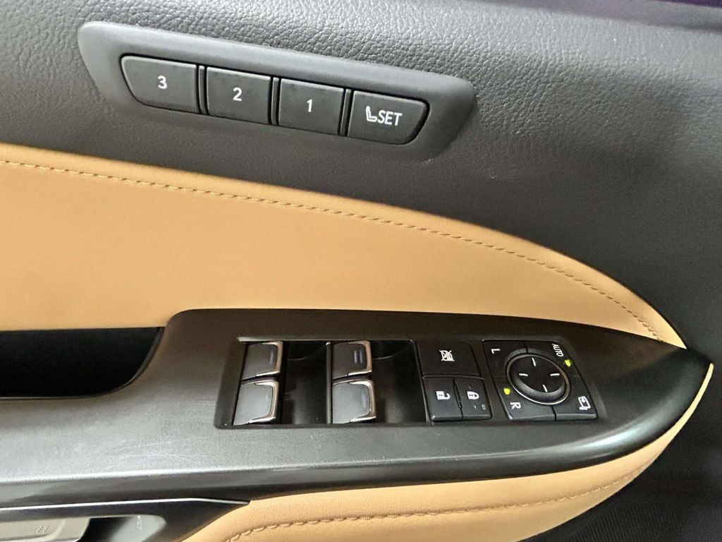 Used 2024 Lexus NX 350h AWD w/ Vision Package image 13