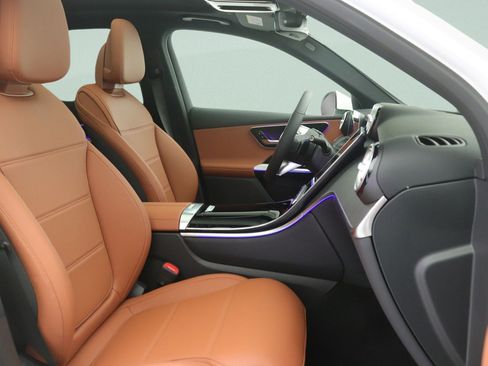 New 2027 Mercedes-Benz GLC 300 image 7