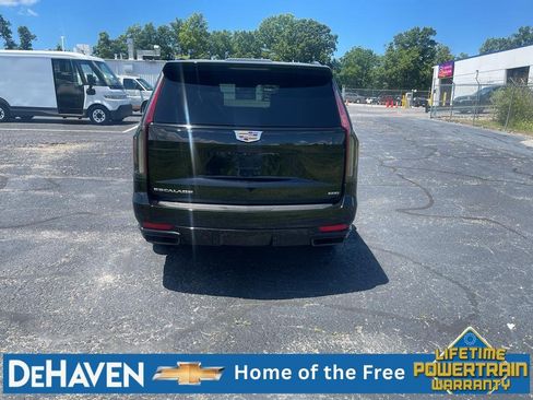 Used 2022 Cadillac Escalade Sport Platinum AWD/4WD image 15