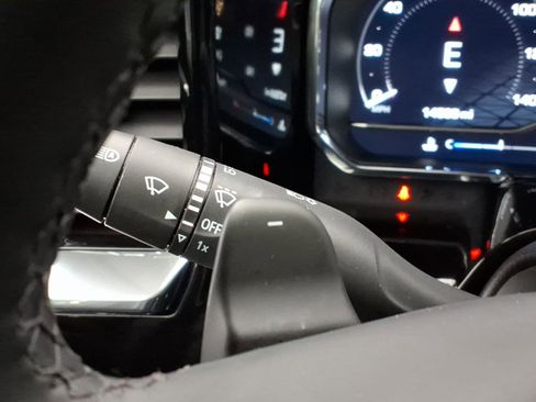 Used 2024 GMC Sierra 1500 SLT w/ SLT Convenience Package image 26