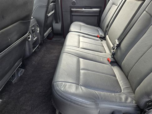 Used 2015 Ford F250 Platinum w/ FX4 Off-Road Package image 29