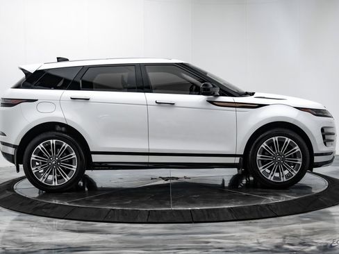 Used 2024 Land Rover Range Rover Evoque Dynamic SE image 16