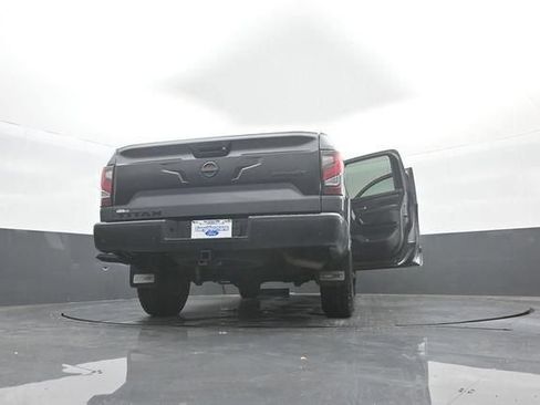 Used 2021 Nissan Titan PRO-4X w/ Pro-4x Convenience Package AWD/4WD image 47