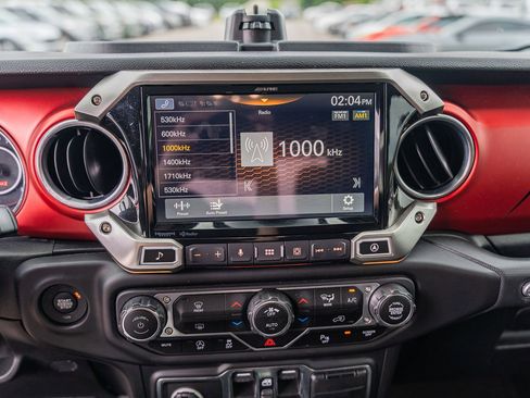 Used 2021 Jeep Gladiator Rubicon w/ Safety Group image 35