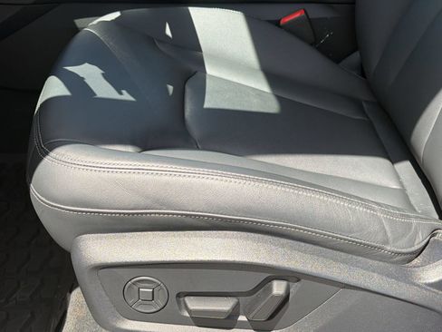 Certified 2025 Audi Q7 2.0T Premium AWD/4WD image 16