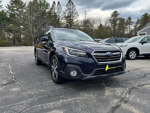 Used 2018 Subaru Outback 3.6R Limited AWD/4WD image 6