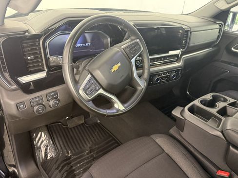 Used 2024 Chevrolet Silverado 1500 LT AWD/4WD image 15