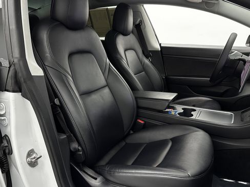 Used 2021 Tesla Model 3 Standard Range Plus image 36