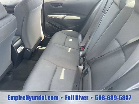 Used 2025 Toyota Corolla LE FWD image 14