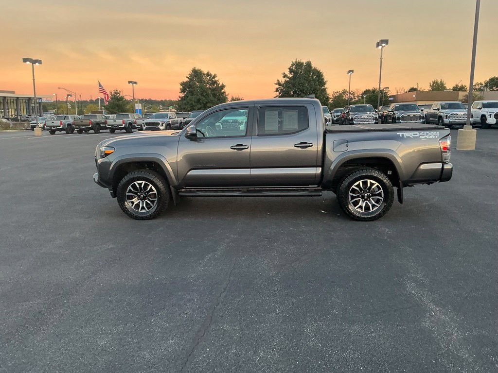 Certified 2022 Toyota Tacoma TRD Sport AWD/4WD image 10