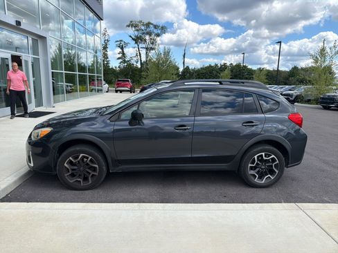 Used 2016 Subaru Crosstrek 2.0i AWD/4WD image 7