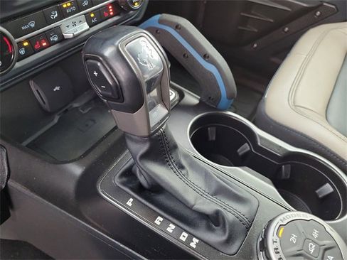 Used 2022 Ford Bronco Wildtrak image 32