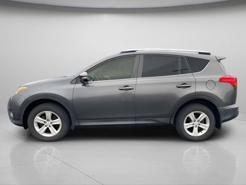 Used 2013 Toyota RAV4 XLE image 2