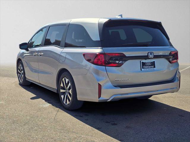 Used 2025 Honda Odyssey EX-L image 5