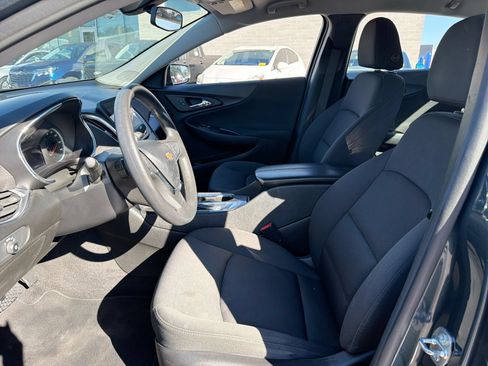 Used 2020 Chevrolet Malibu LT FWD image 13