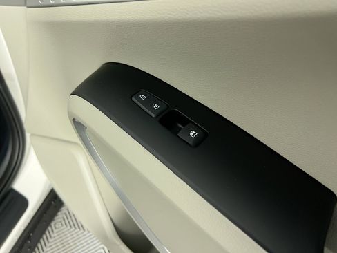 Certified 2025 Kia Soul LX image 29