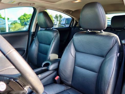 Used 2017 Honda HR-V EX-L image 11