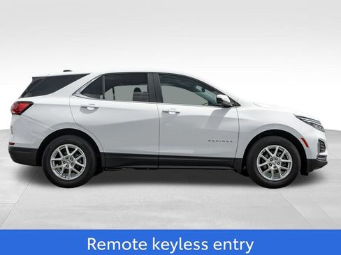 Used 2023 Chevrolet Equinox LT w/ Driver Convenience Package FWD image 8