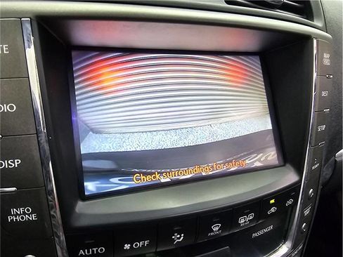 Used 2011 Lexus IS 250C image 21