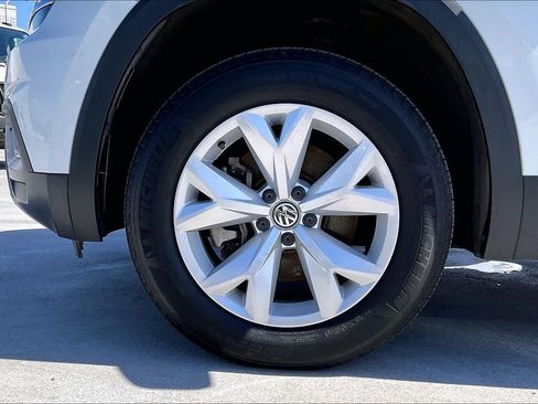 Used 2018 Volkswagen Atlas SEL AWD/4WD image 8
