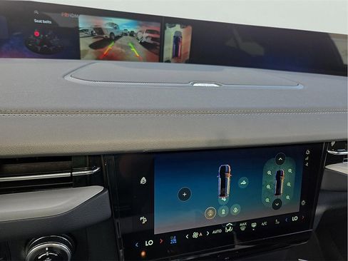 New 2026 Lincoln Navigator Reserve w/ Jet Appearance Package image 19