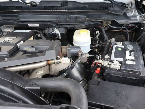 Used 2018 RAM 2500 Laramie AWD/4WD image 39