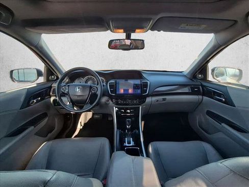 Used 2016 Honda Accord EX-L image 12
